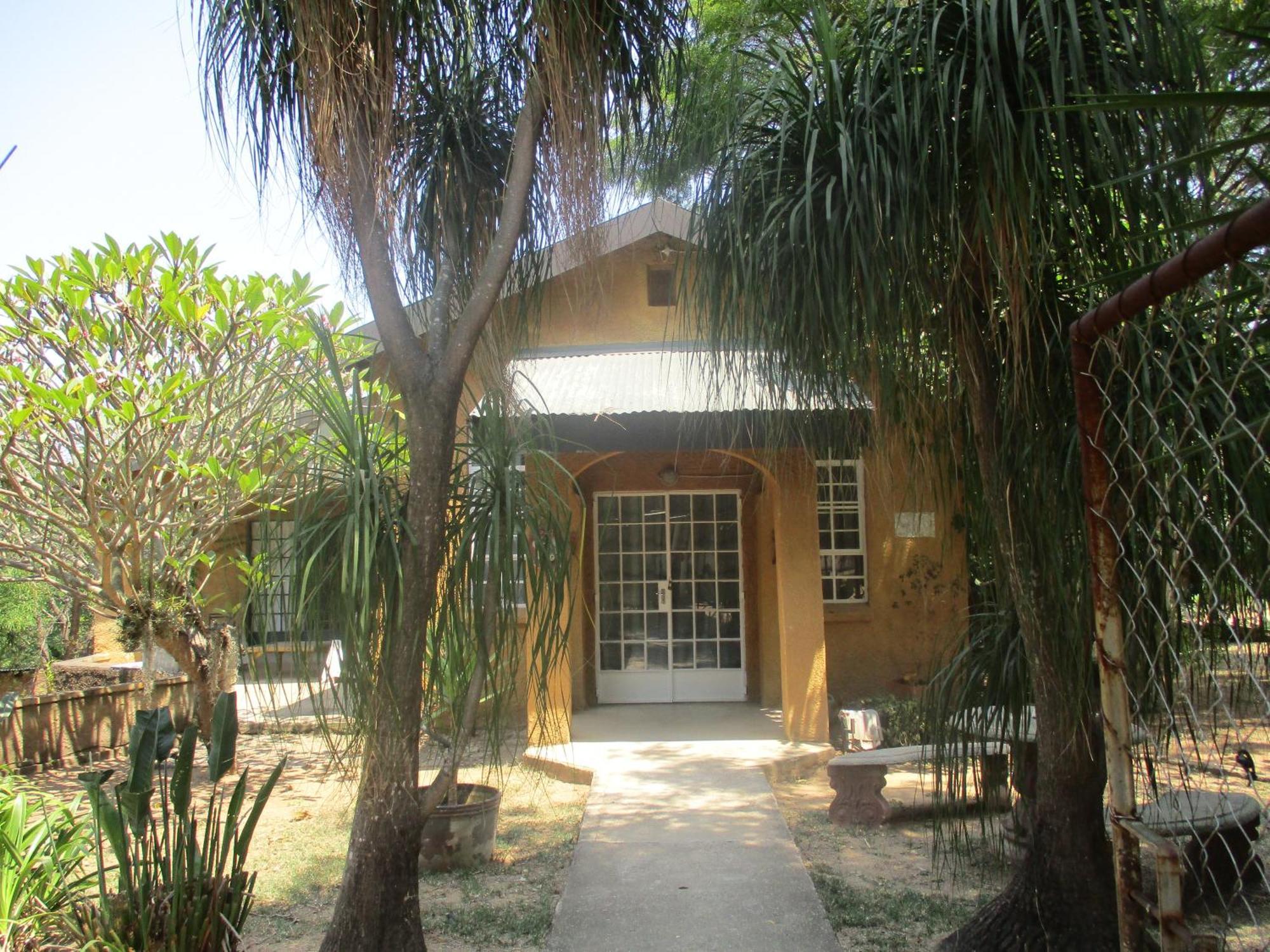 Farm stay Leopard Tree Retreat *