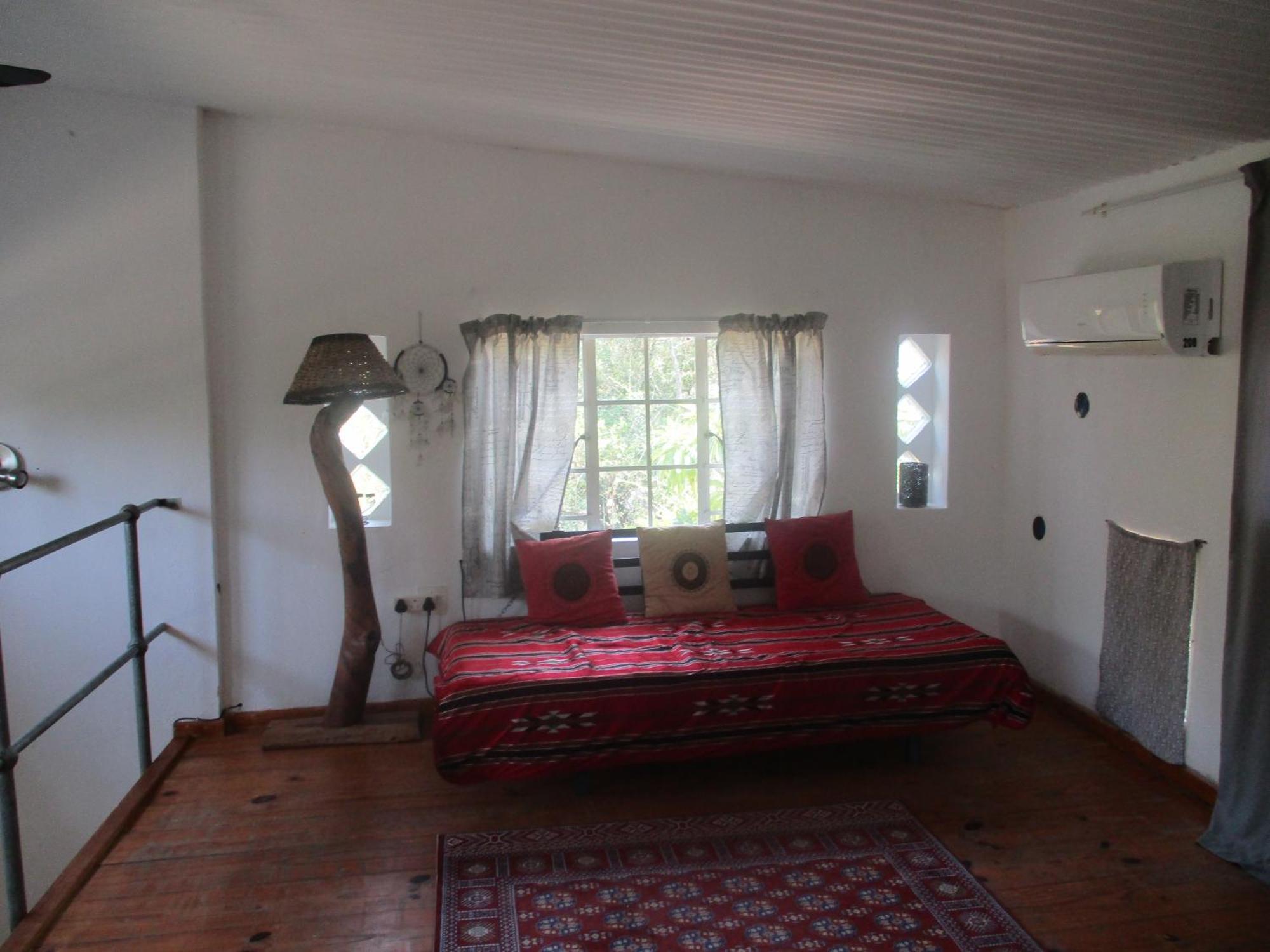 Leopard Tree Retreat Farm stay *