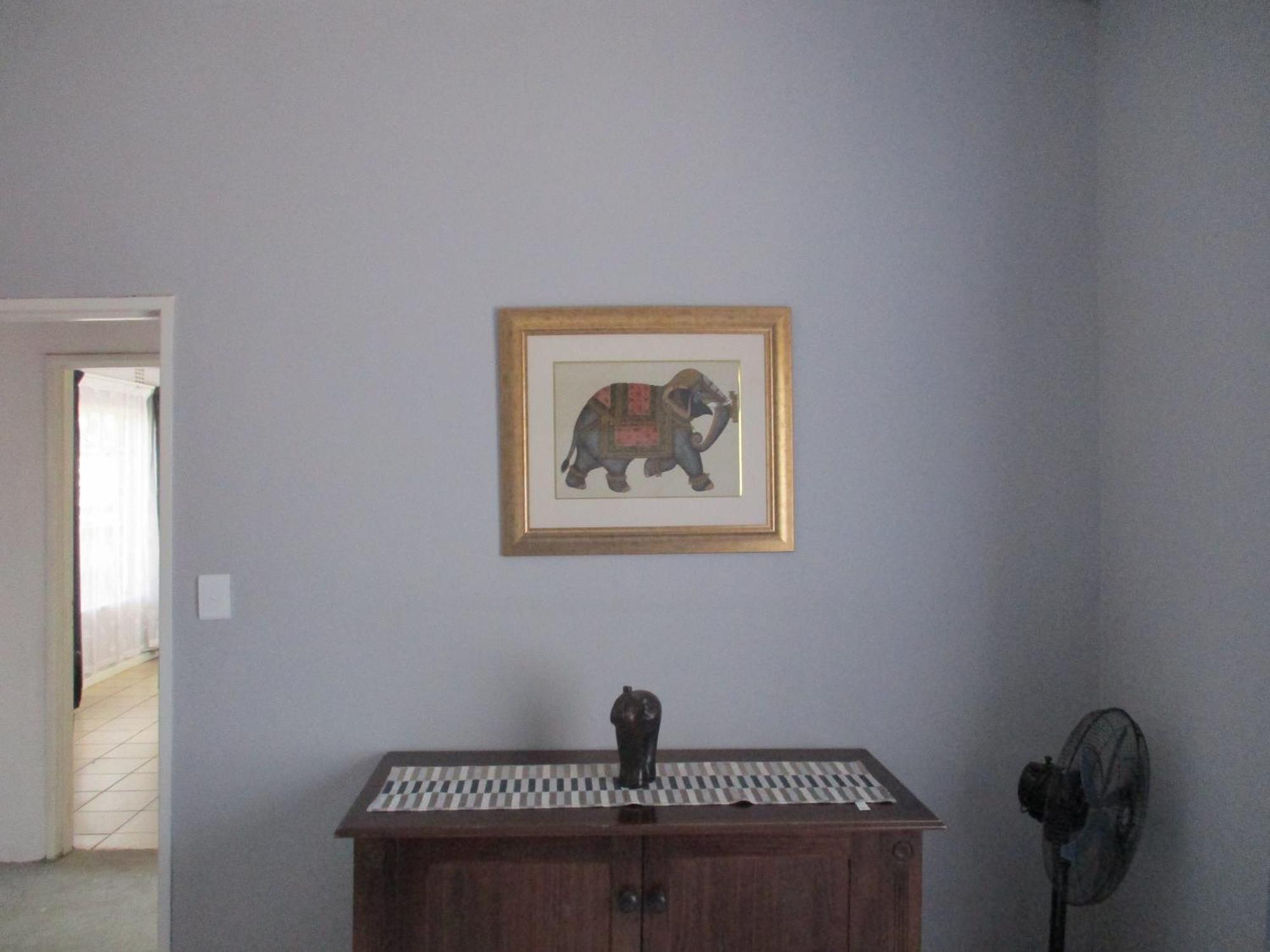 Leopard Tree Retreat Farm stay